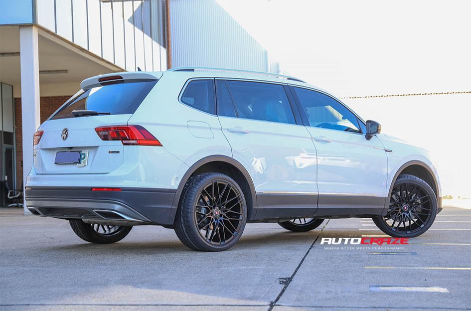 VOLKSWAGEN TIGUAN IFG34 FLAT BLACK